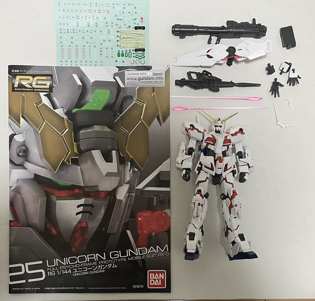 素組 RG 1/144 4点まとめ売り サザビー ユニコーンガンダム 素組 RG 1/144 4点まとめ売り サザビー ユニコーンガンダム