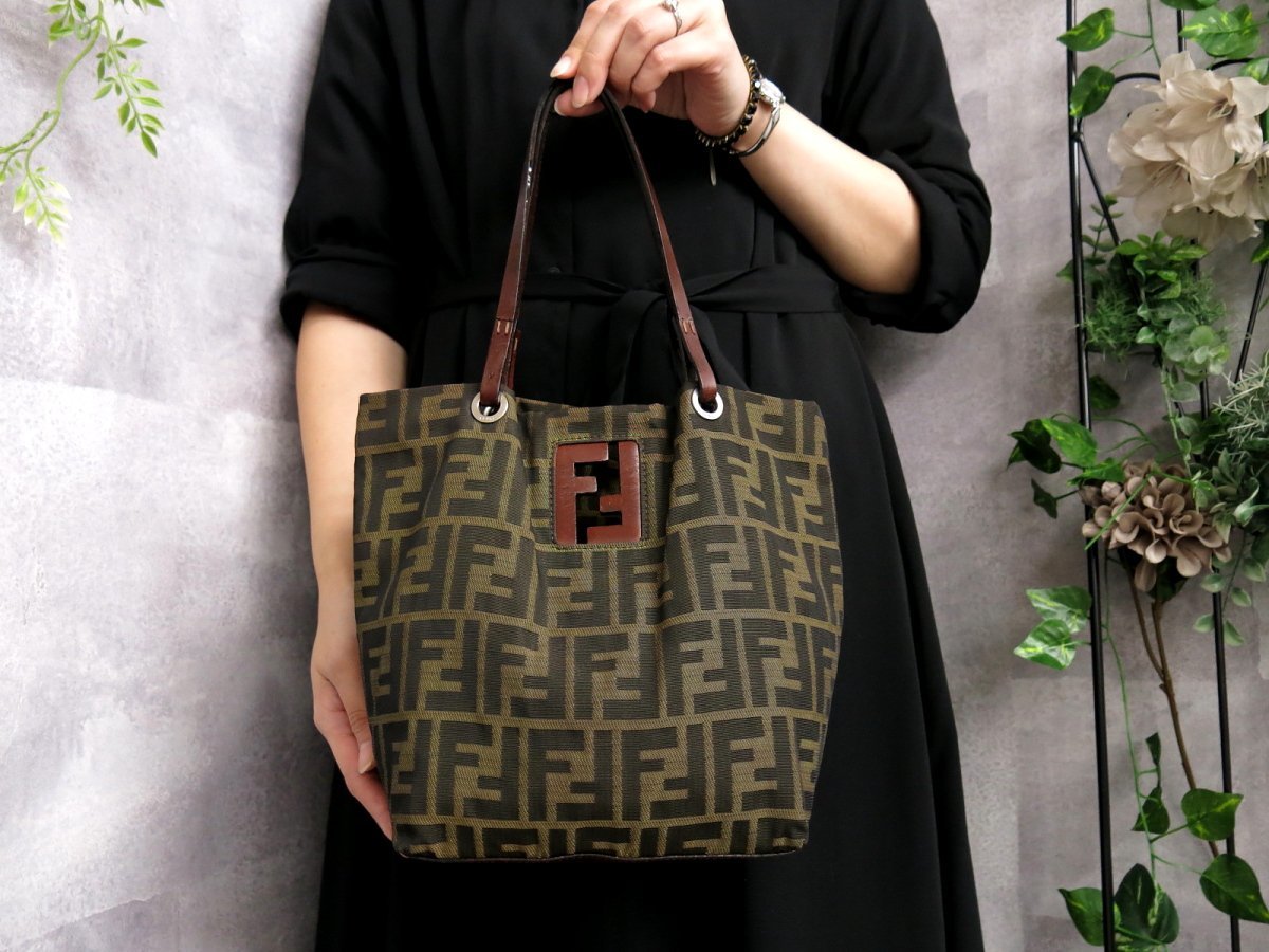 ○超美品○FENDI フェンディ○ズッカ○ナイロン キャンバス カーフ