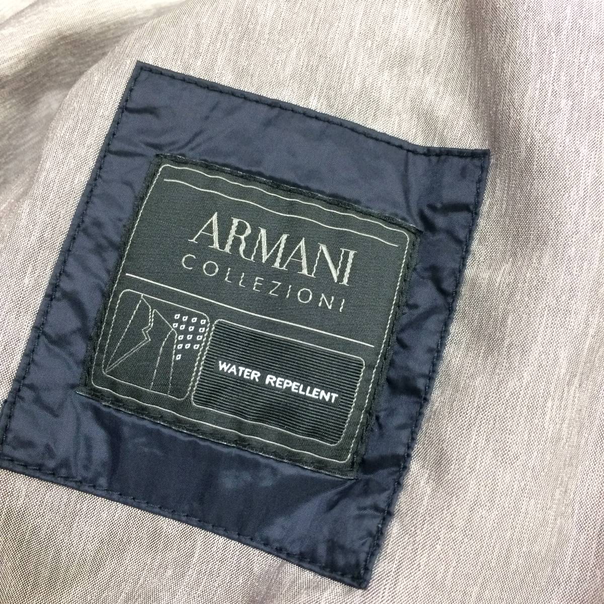 ARMANI COLLEZIONI アルマーニ 耐水・温暖 ウォーターレペレント 斜めジッパー 紺/ネイビー キルティングジャケット ブルゾン ジャンパー_画像9