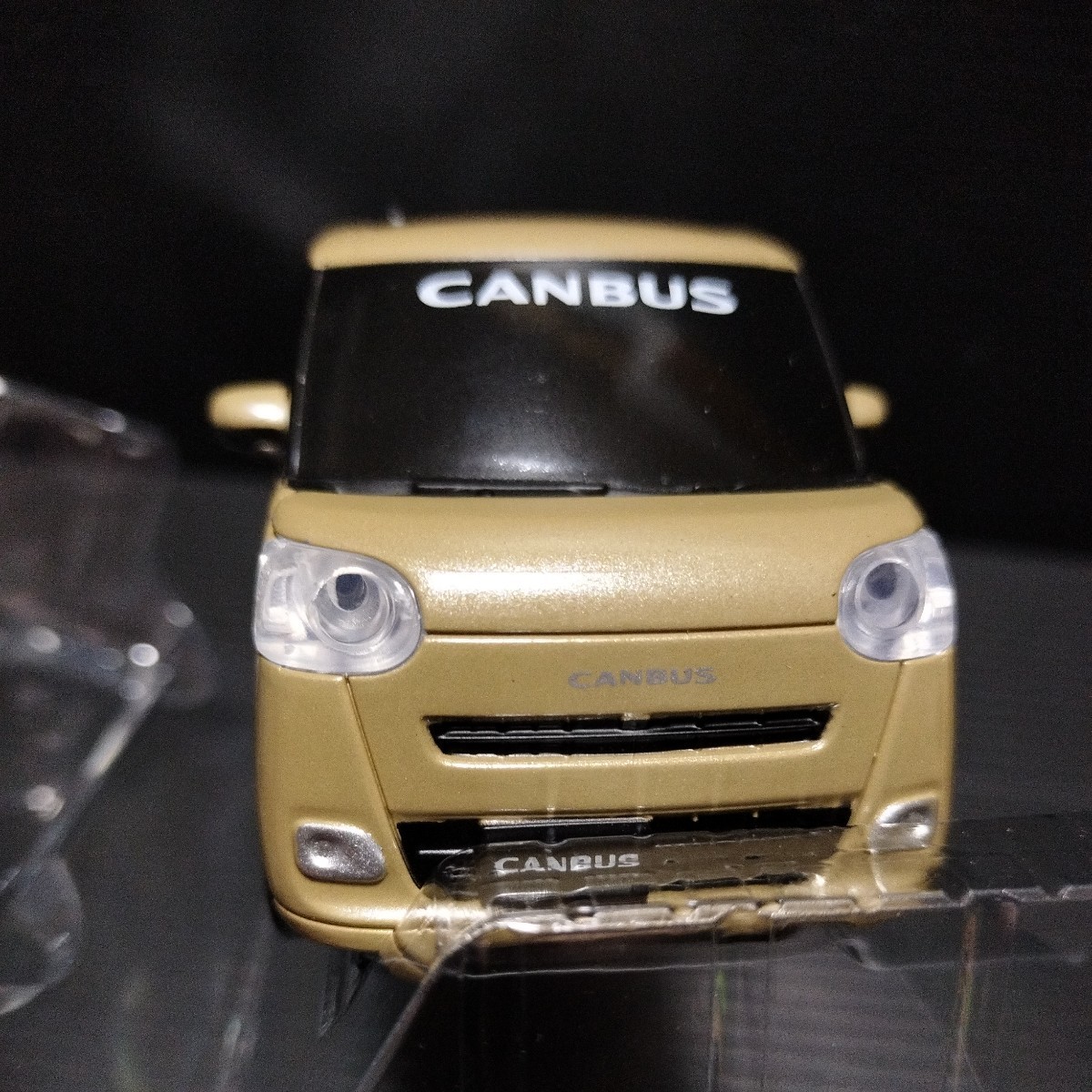 ● プルバックカー「DAIHATSU　ムーヴキャンバス」ダイハツ　CANBUS　ミニカー　ベージュ系　プルバック_画像8