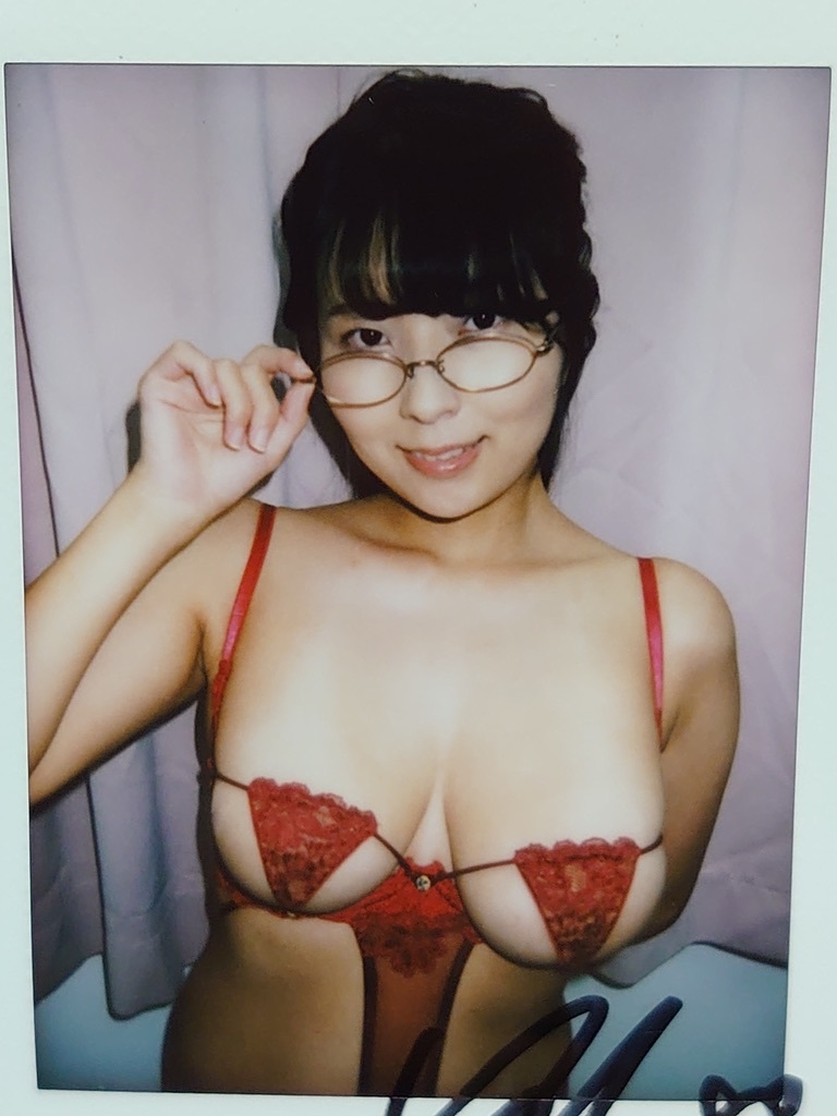 地味 女 巨乳