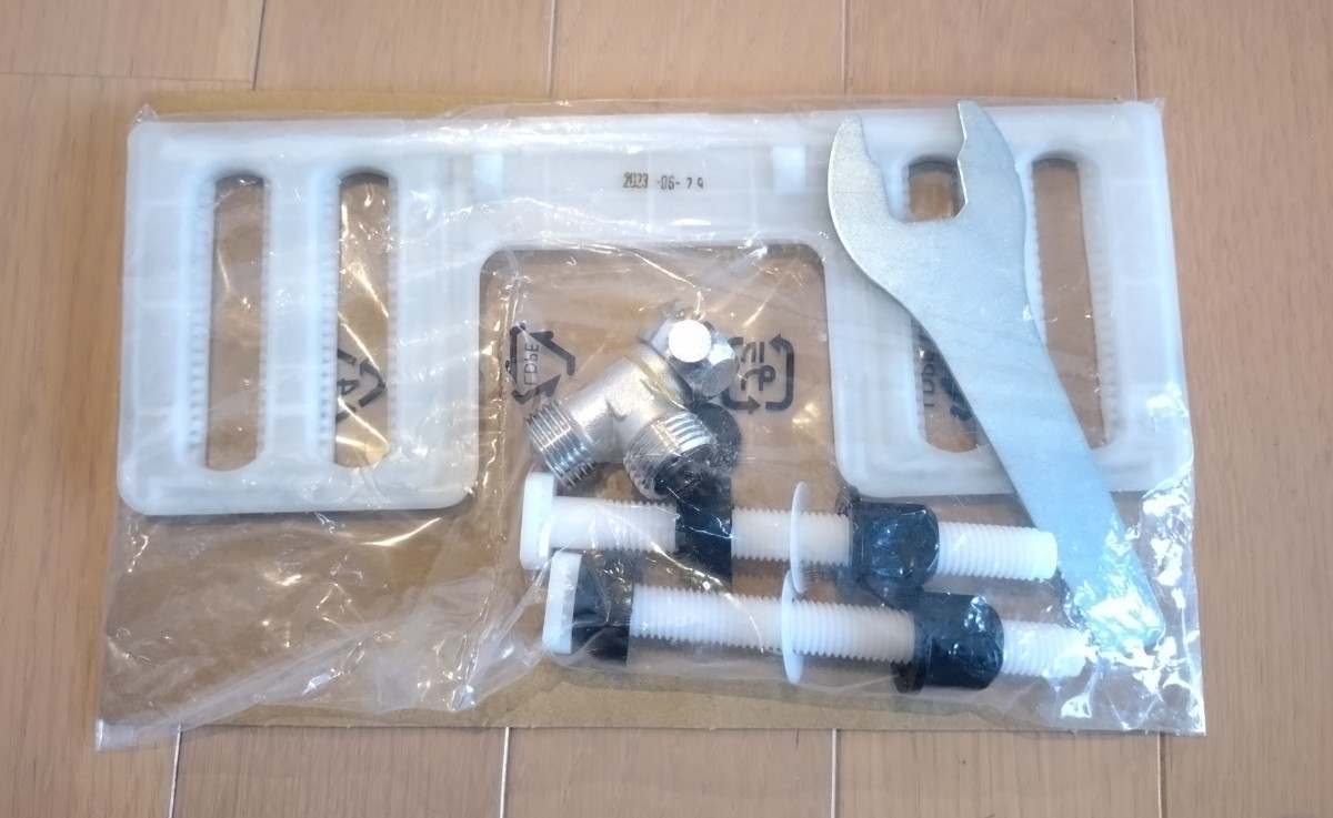 新品 東芝 温水洗浄便座 SCS-T160 取付け部品|Yahoo!フリマ(旧 新品 東芝 温水洗浄便座 SCS-T160 取付け部品|Yahoo!フリマ(旧