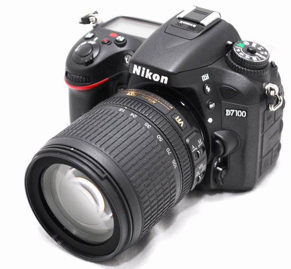 【新品級の超美品 3419ショット・豪華セット】Nikon ニコン D7100 AF-S 18-105mm VR_画像2