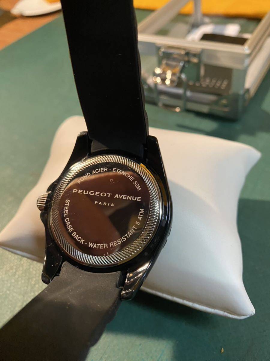 プジョー　Peugeot 腕時計 ブラック アナログ ケース付き　Paris プジョーアベニュー　_画像4