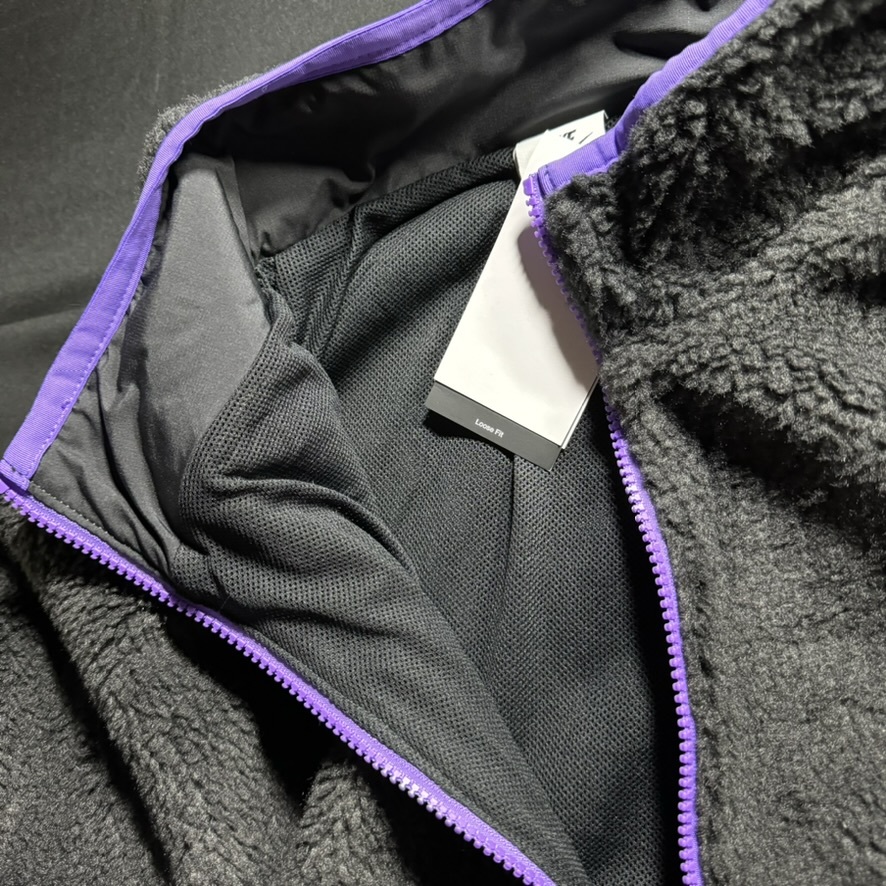 新品 NIKE CLUB+ WINTER HRLF ZIP ANORAK 2XL ナイキ クラブ ウィンター ハーフ ジップ アノラック ジャケット パーカー ボア ファー 黒 紫_画像3