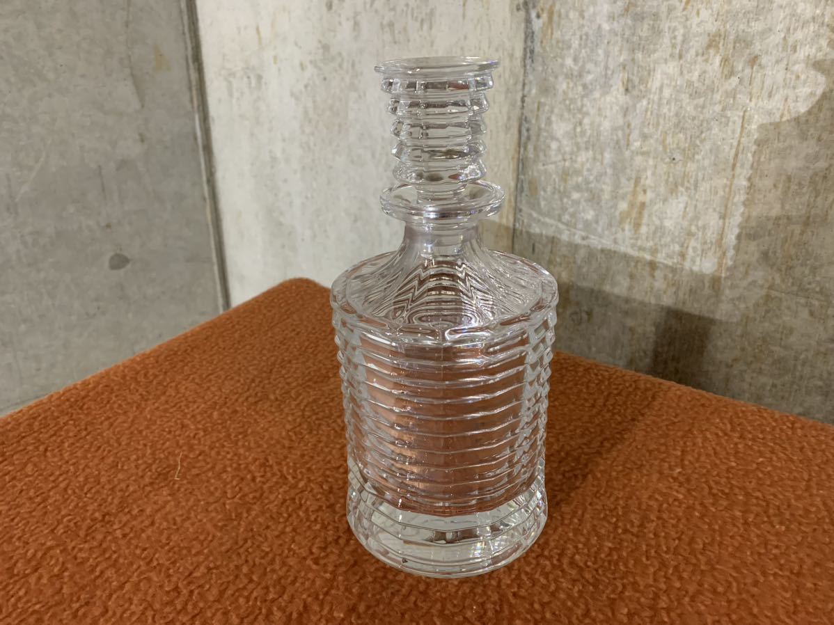 R64 デキャンタ デカンタ クリスタルガラス 栓 ボトル ウィスキー 酒の画像1