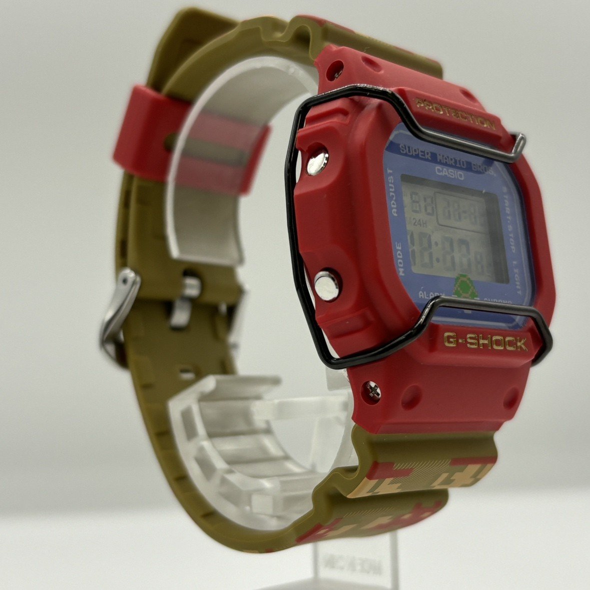 【中古品 】G-SHOCK ジーショック スーパーマリオコラボ DW-5600SMB-4JR 箱付属 電池駆動_画像5