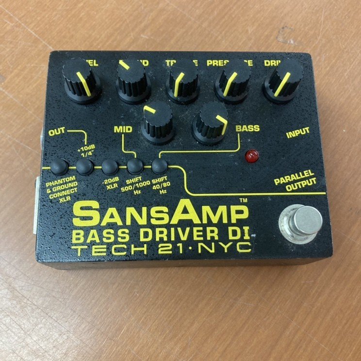 ☆中古品☆TECH21 テック21 Sansamp サンズアンプ Bass Driver DI V2 定番プリアンプ_画像1