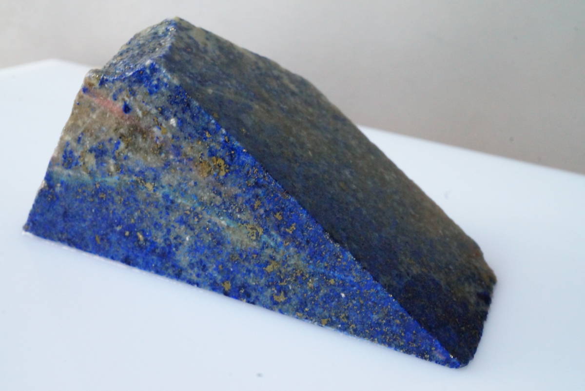 フェルメール ブルー30年前の在庫なので上質 藍色が綺麗な上質アフガニスタン産ラピスラズリ/ラピス/ウルトラマリンブルー原石/533ct