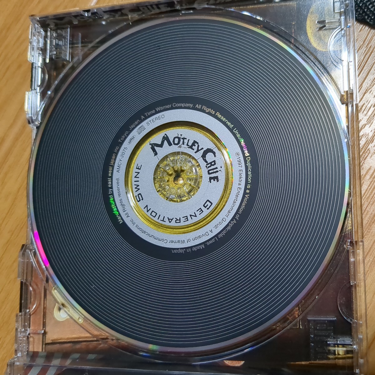 MOTLEY CRUE「 GENERATION SWINE 」　日本盤　ブックレット付き_画像4