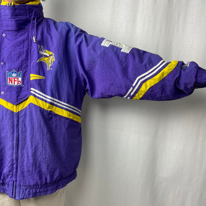 90年代 NFL PRO LINE LOGO ATHLETIC 中綿 ナイロンジャケット ミネソタ・ヴァイキングス チームロゴ刺繍 メンズXL相当_画像6