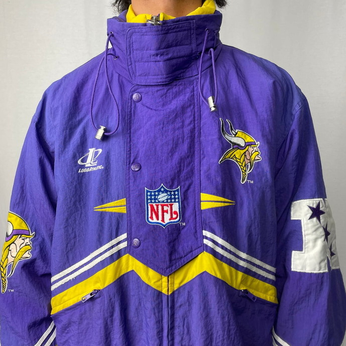 90年代 NFL PRO LINE LOGO ATHLETIC 中綿 ナイロンジャケット ミネソタ・ヴァイキングス チームロゴ刺繍 メンズXL相当_画像3