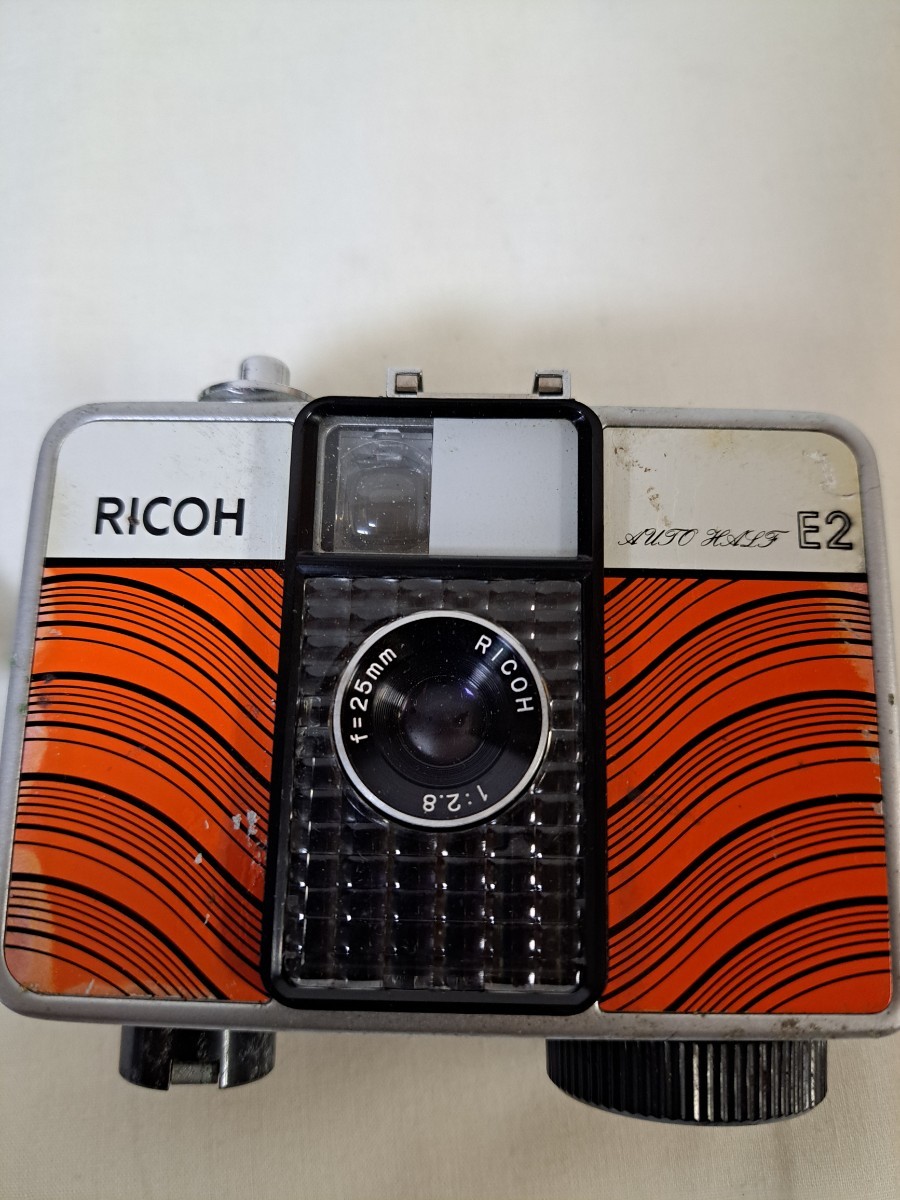 リコー オートハーフE2 コンパクトカメラ フィルムカメラ RICOH AUTO　f=25mm　1：2.8【現状品】_画像2