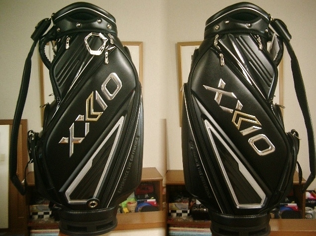 未使用　XXIO　ゼクシオ　エグゼクティブ・モデル　合皮×エナメル素材　黒シルバー　ゴルフバッグ