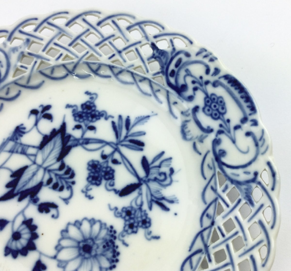 透かし　飾り皿　小皿　Meissen　2枚　直径約15cm　洋食器　皿　お皿　食器　ブルー　青　インテリア　キッチン　t663-C_画像5