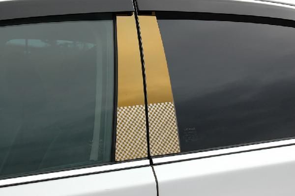 ファサネイトピラー　市松模様風　ＲＧ１系　ステップワゴン　６Ｐ 鏡面ＨＹＰＥＲ　ゴールド　カーパーツ_画像1
