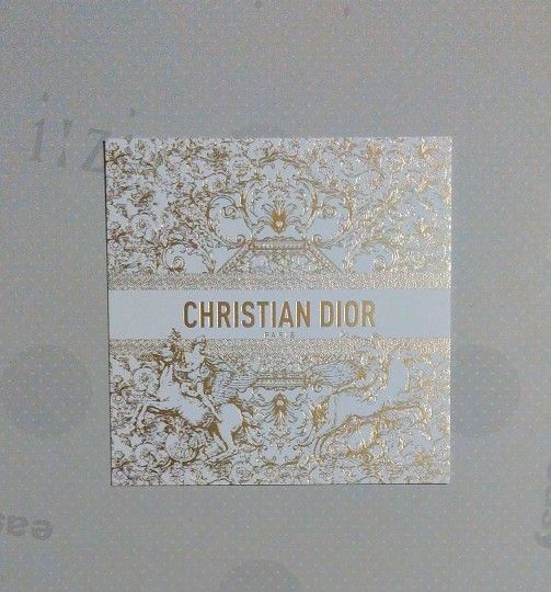 3点セット　Dior　2023ホリデー期間限定ノベルティ 巾着ポーチ　メッセージカード　ノートブック　ホワイト×ゴールド　