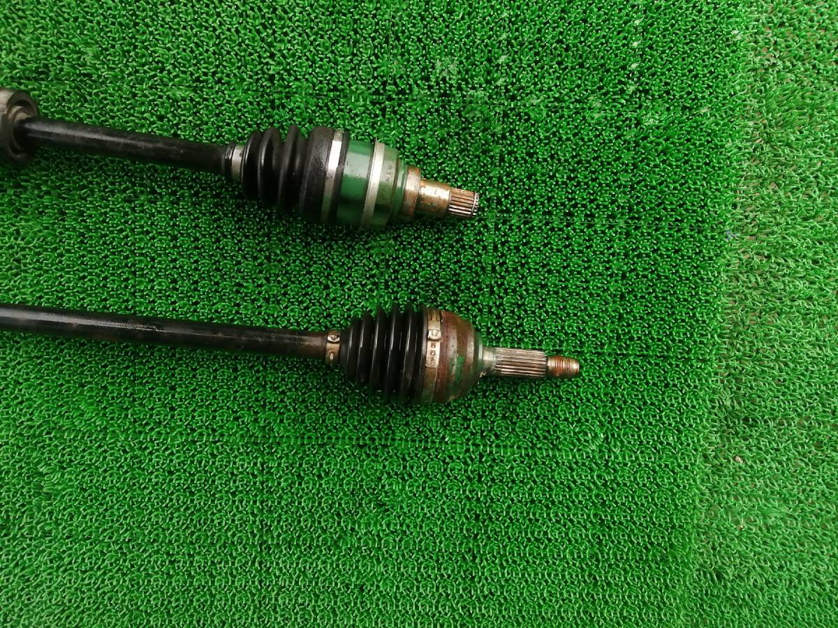  Toyota Passo QNC10 KGC10 drive shaft left right set 68174KM