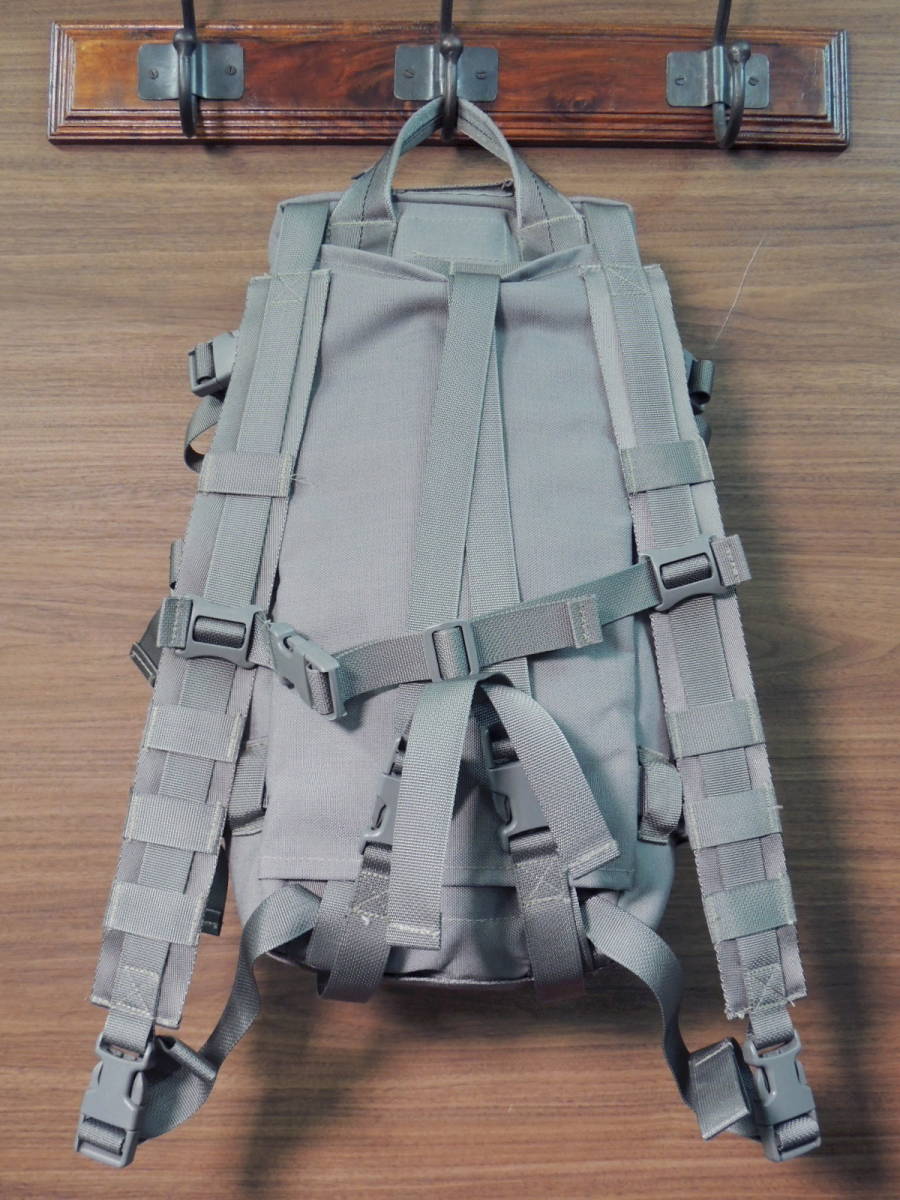 ◆ ほぼデッド美品 米軍 実物 U.S.ARMY SKRAM DTL-10836-1 GO BAG バックパック FOLIAGE ミサイルコマンド S.K.R.A.M. ゴーバッグ リュック_画像4