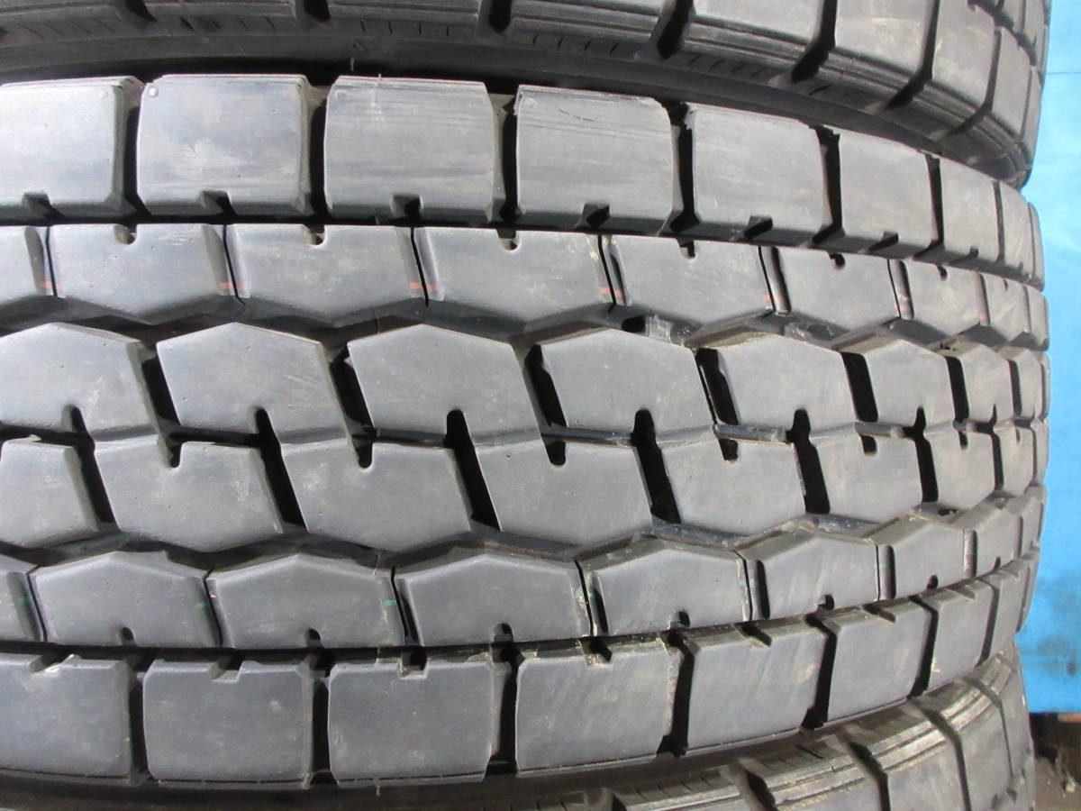 残溝99％ 2020年製 TOYO M636 245/70R19.5 136/134J 4本 №06513 室内保管 トーヨ―タイヤ ミックスタイヤ トラックタイヤ MIX TB 大型_画像5