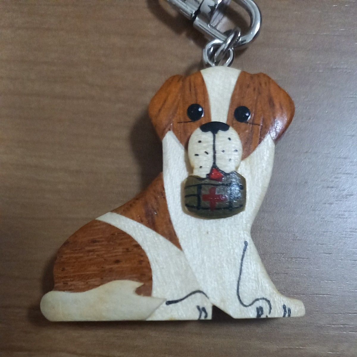 スイス　犬　キーホルダー　木彫り