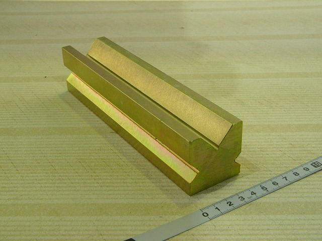 汎用プレス機用、板折り曲げに使う3本ミゾ簡易メス金型200mm 　（単品）_画像1