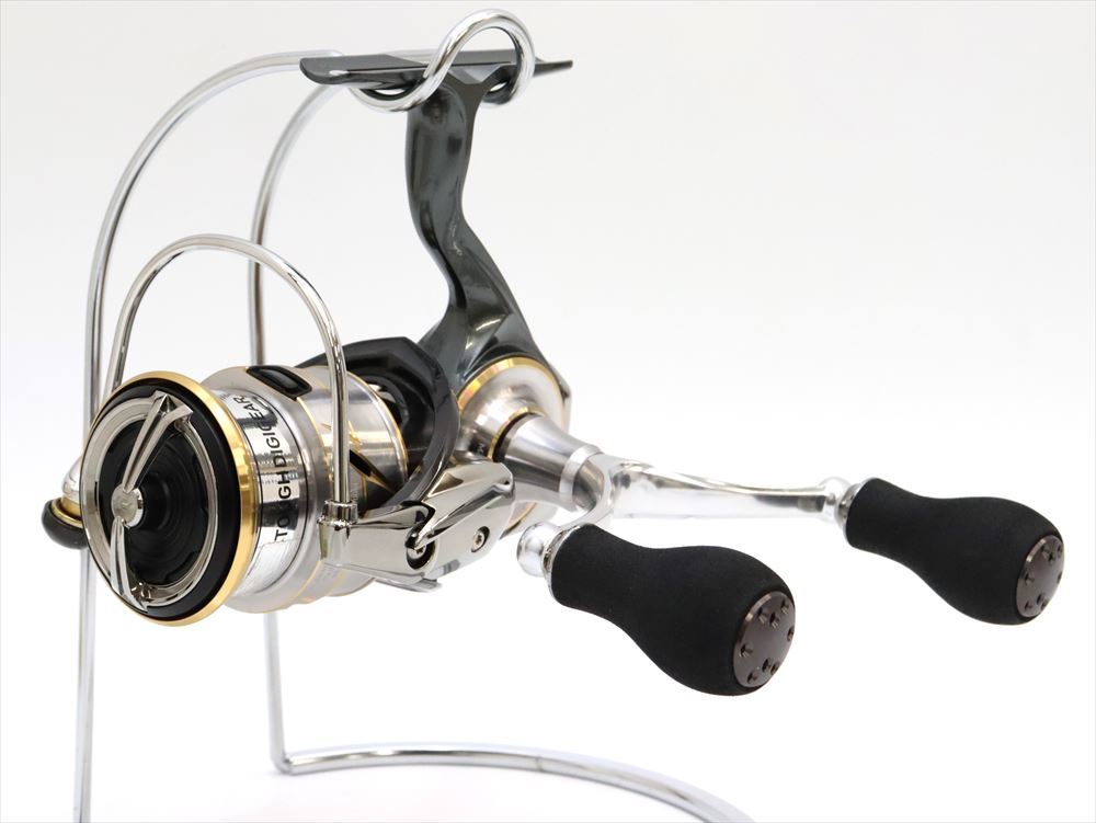 ダイワ ルビアス LT2500 S-DH ダブルハンドル DAIWA LUVIAS A2903_画像1