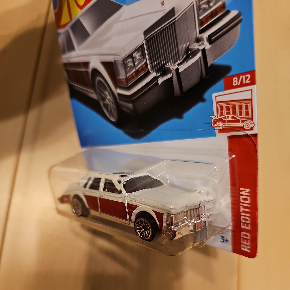 ホットウィール　キャデラック セビル hotwheels Cadillac seville レッドエディション　ターゲット限定_画像3