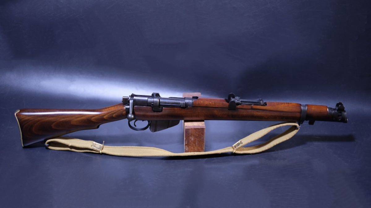 ＊Lee Enfield No.1 Mk III* 短縮カスタム（S&T）＊銃床 漆仕上げ＊実物真鍮製バットプレート換装＊初速95m/s調整済_画像3