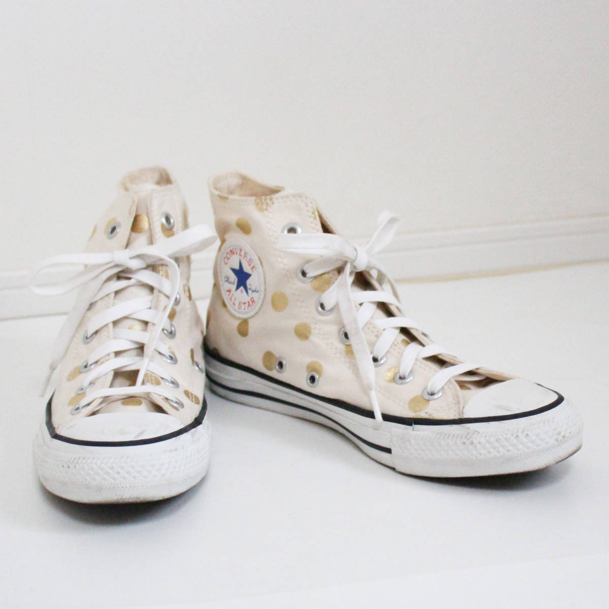 コンバースconverse 白×ゴールドドット柄ハイカットスニーカー24.5センチ水玉24.5cm US5.5 生成り金色