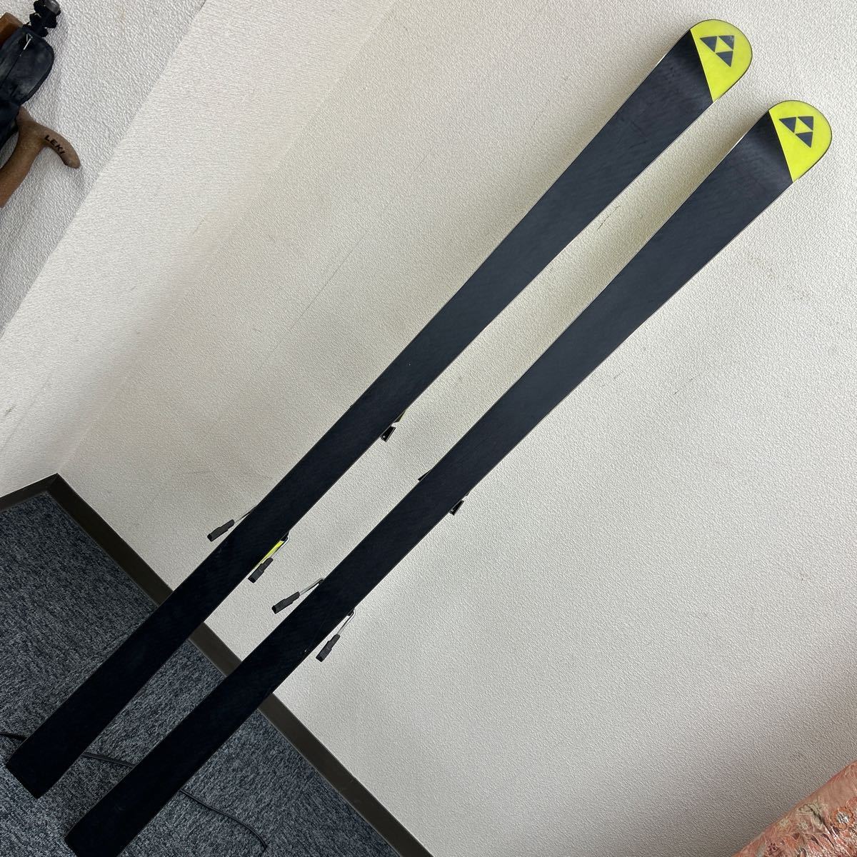 【97650】FISCHER フィッシャー RC4 World Cup GS 165cm スキー板 ワールドカップ レーシングビンディング _画像8