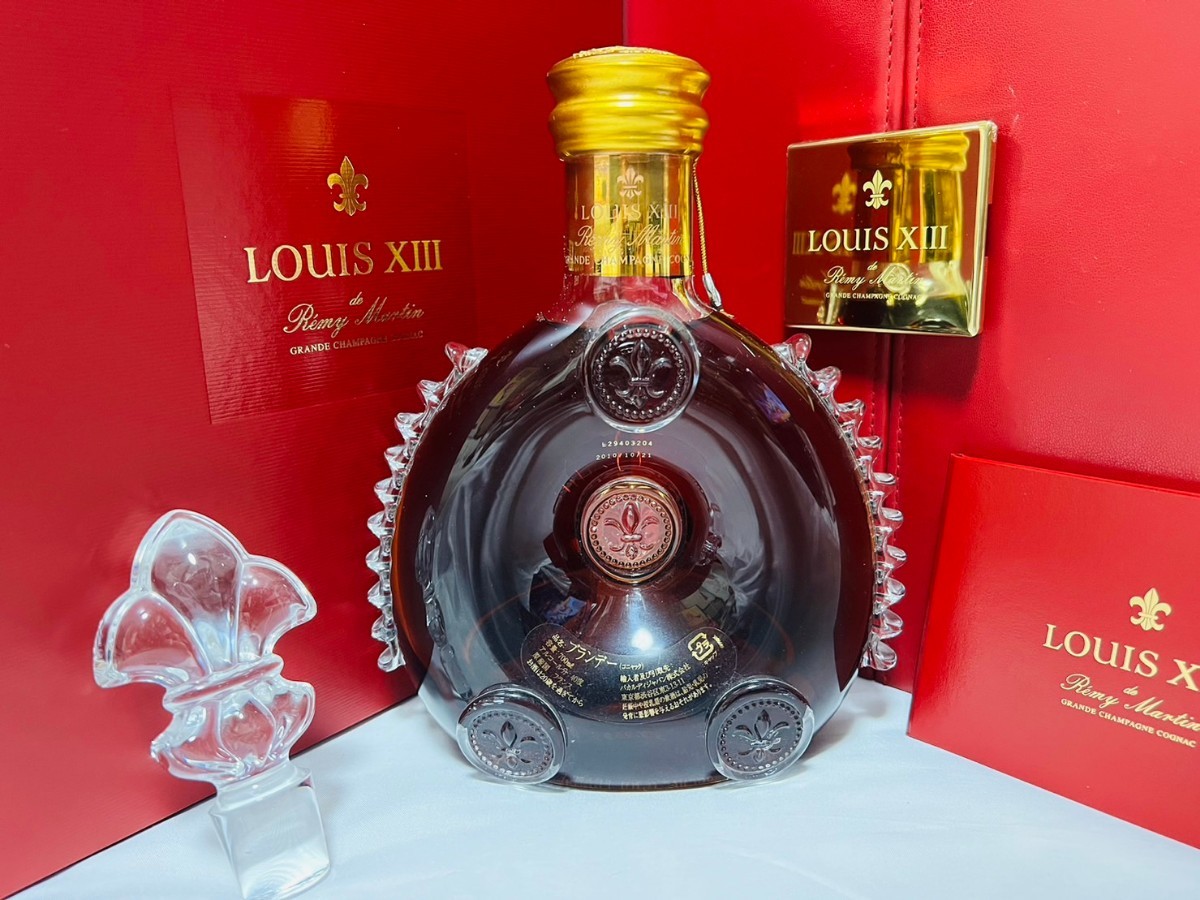 REMY MARTIN レミーマルタンルイ13世 バカラ クリスタルボトル　替栓・冊子・観音開き化粧箱・外箱付！正規品　シリアルオール一致　未開封_画像3