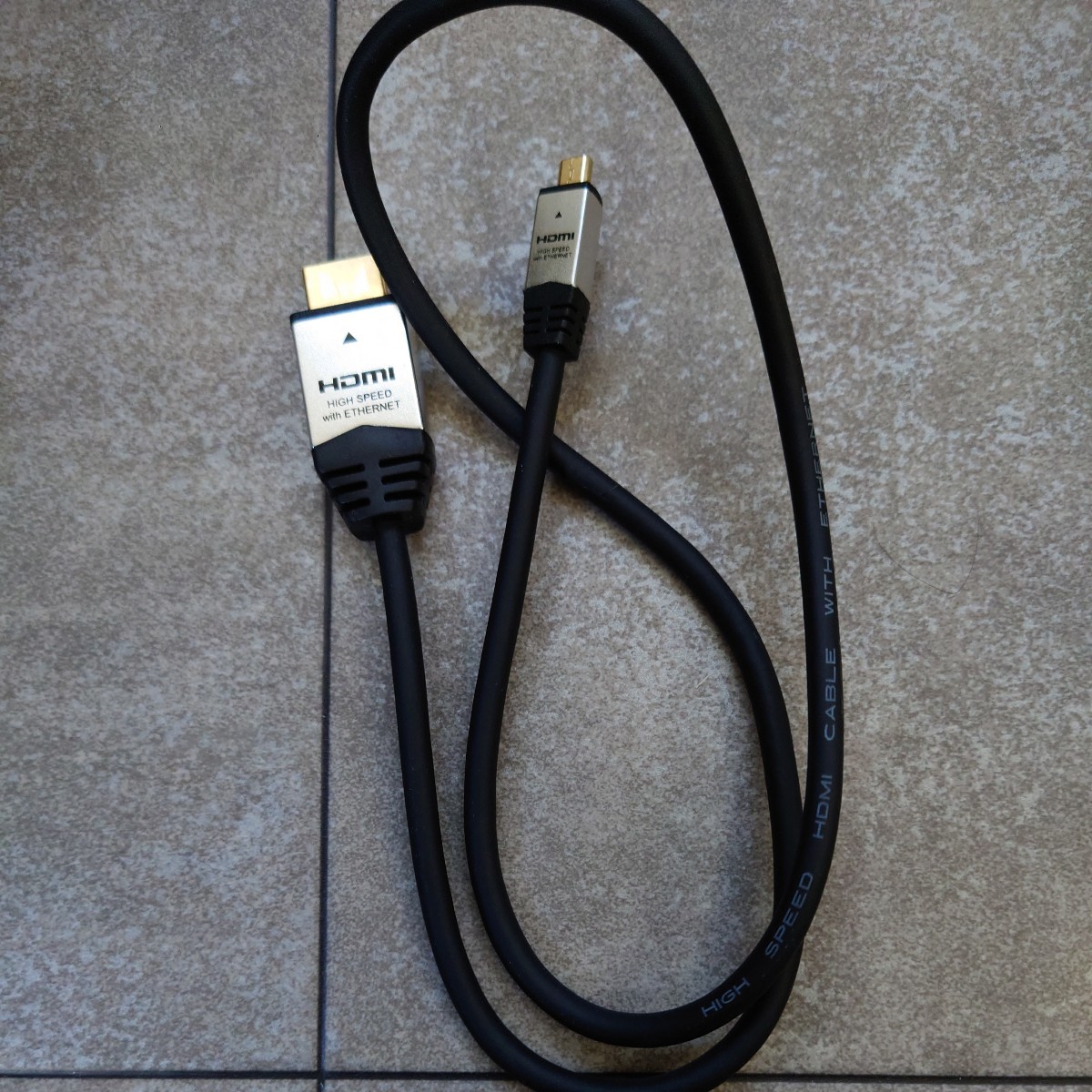 AMHD-70CM HDMI×Micro USB Type-B 接続ケーブル_画像1