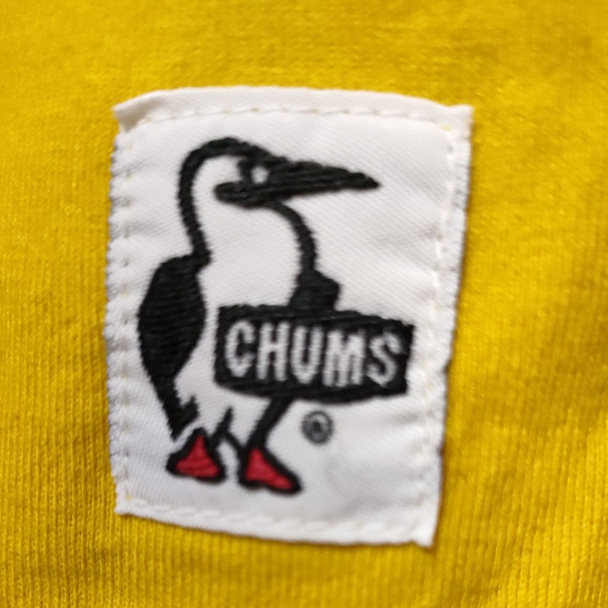 チャムス半袖ＴシャツXS　イエロー　CHUMSプリント他　ビーズ/刺繍/フェルトも状態良好　多数付属使用のおしゃれデザインです　