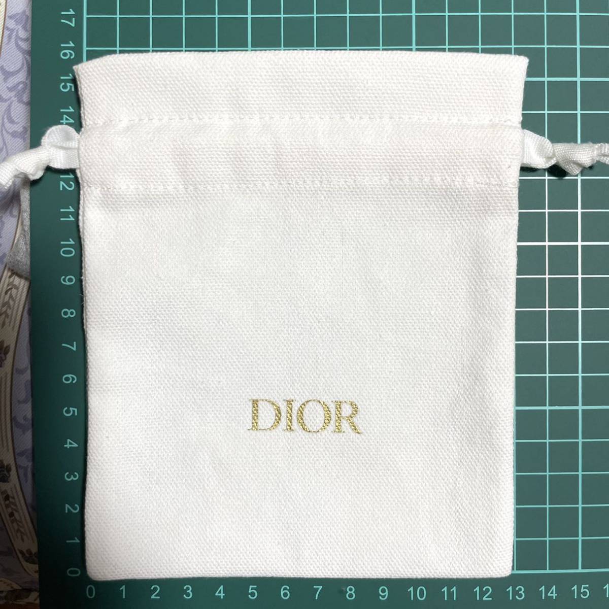 Christian Dior クリスチャンディオール 巾着 ポーチ 小さい巾着  白 ホワイト 非売品 ノベルティ 2枚セットの画像5