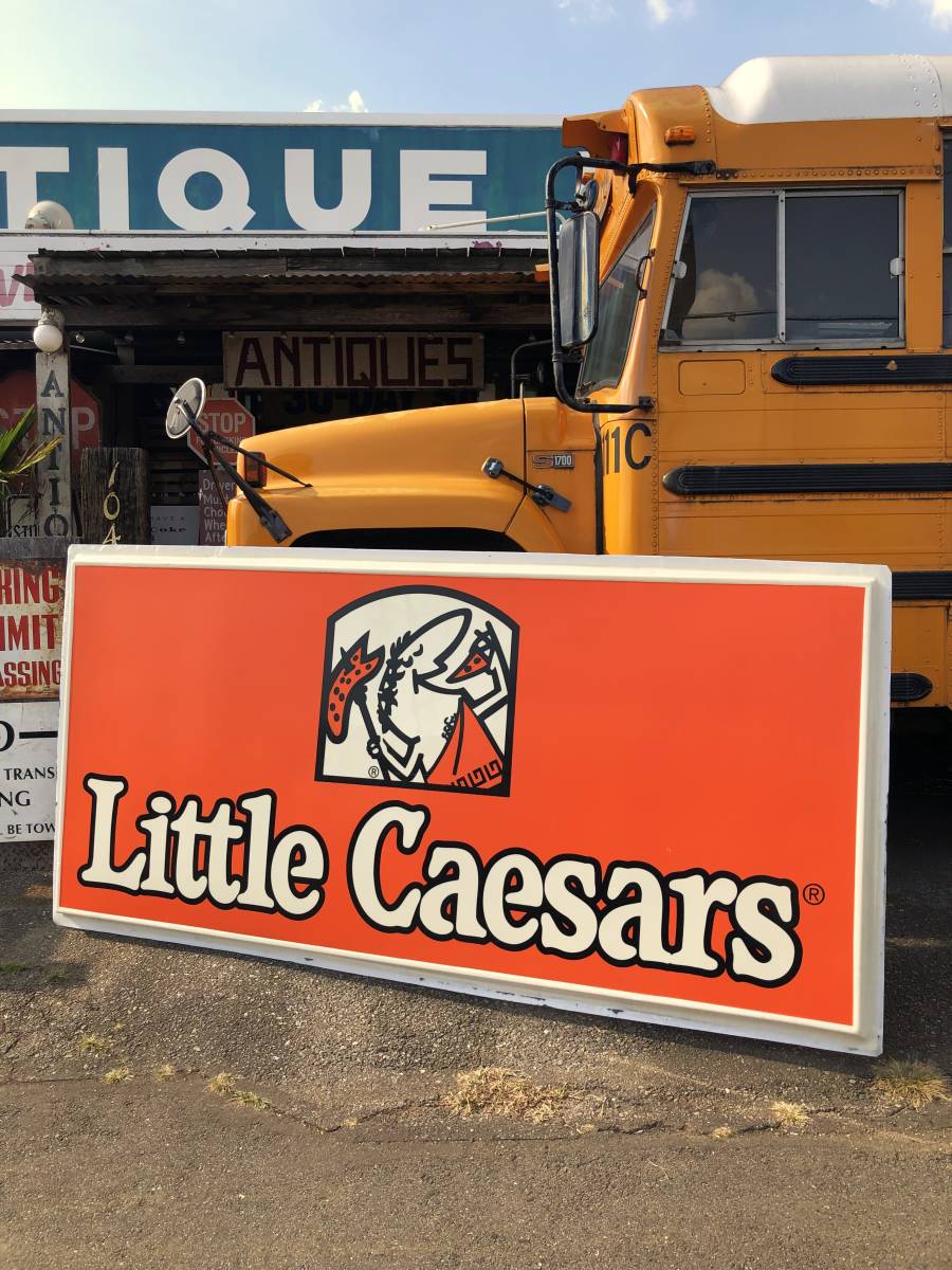 【店舗引き取り限定】 245ｘ121㎝ ヴィンテージ 旧ロゴ リトルシーザーズ ピザ アメリカ 当時モノ 大型 看板 ガレージ Little Caesars