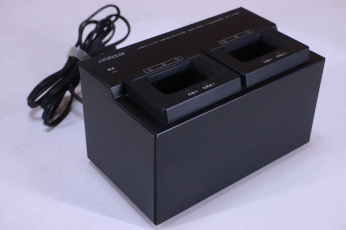 Victor WERELESS MICROPHONE BATTERY CHARGER WT-C90 通電チェックのみ 現状品■(R1043)_画像2