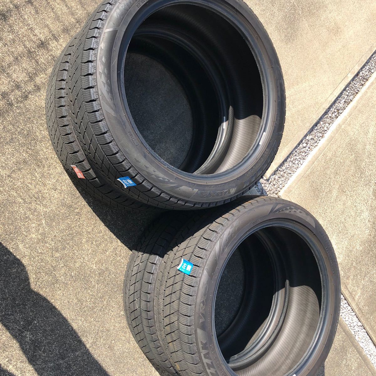 225/45R19 スタッドレス　ブリザックVRX3 アテンザ、スカイラインなどに！1シーズン使用、バリ山！4本セット！_画像1