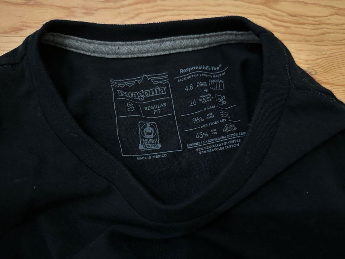 Patagonia(パタゴニア) 長袖Tシャツ  ブラックSサイズ