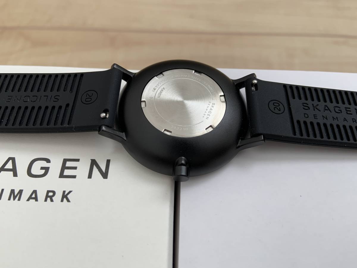 送料込　スカーゲン　SKW6544　腕時計 AAREN KULOR　シリコン　ブラック　SKAGEN_画像4