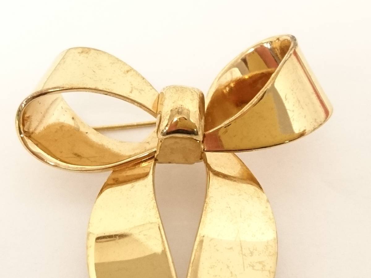 Christian Dior クリスチャンディオール リボンモチーフ ヴィンテージ ブローチ/ゴールドカラー/約6.5×5.3cm/アクセサリー/04OM111901_画像2