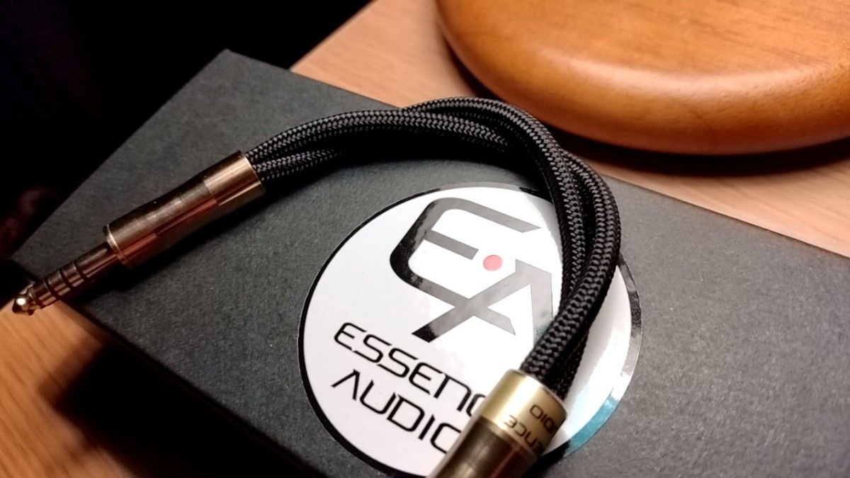 おまけ付き】JE-FI1-S Brass(4 4mm to 4 4mm)ESSENCE AUDIO おまけ付き】JE-FI1-S Brass(4 4mm to 4 4mm)ESSENCE AUDIO