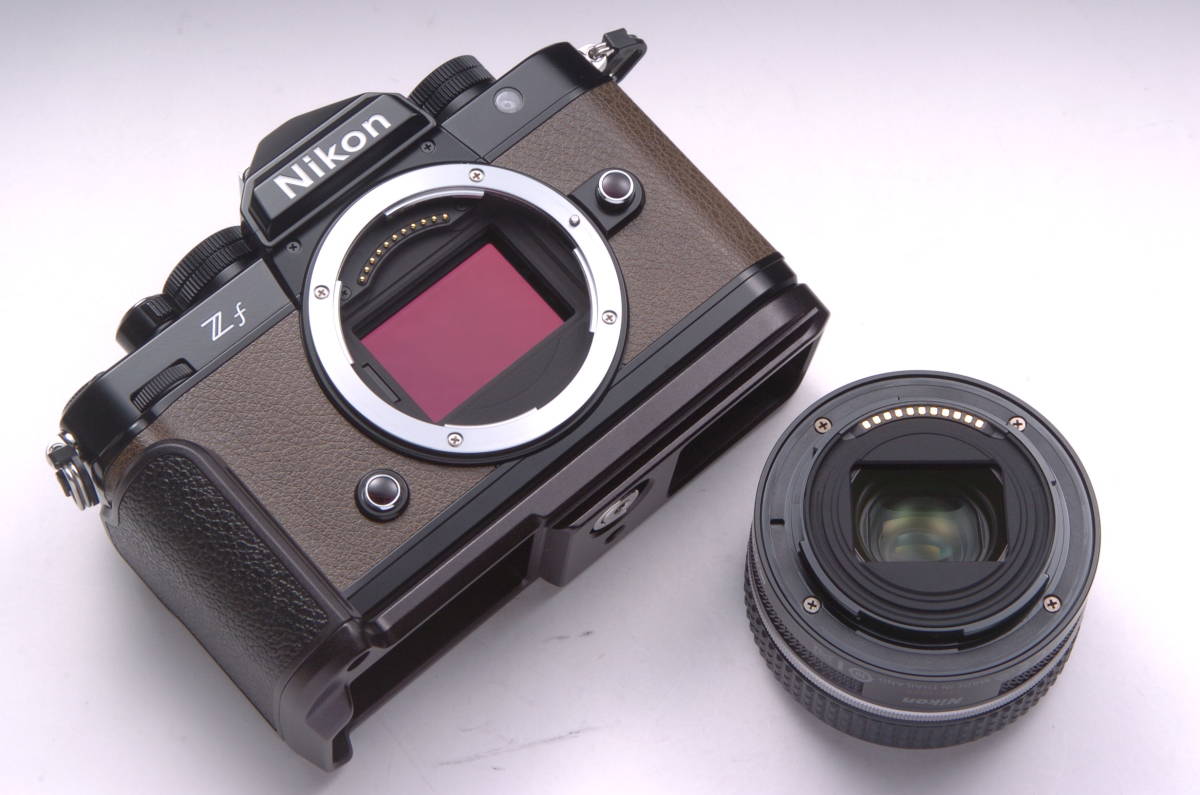 メーカー保証 新品同様 Nikon Z f ボディ + NIKKOR Z 28mm f/2.8 Special Edition + エクステンショングリップ Z f-GR1_画像8