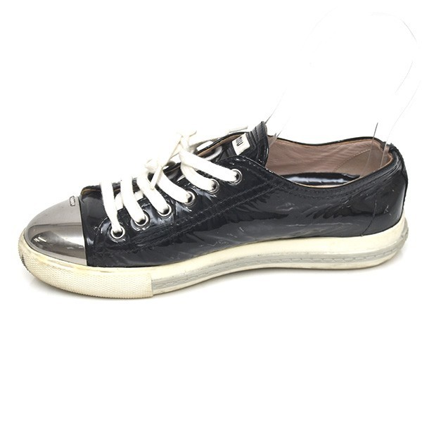  MiuMiu miu miu Logo me tart u enamel low cut lady's sneakers black black 35( approximately 22cm) sh23-0774