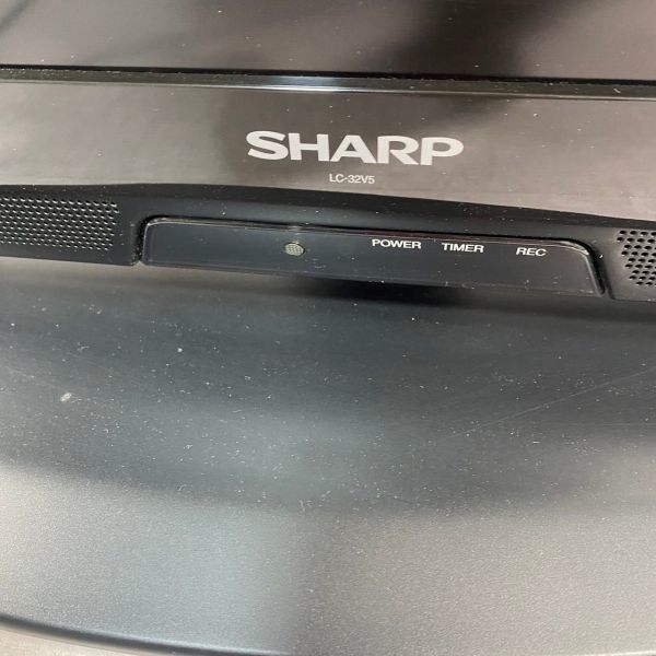 動作品 SHARP 32V型 液晶テレビ AQUOS LC-32V5 2011年製 B-CASカード 有り 中古品 シャープ_画像2