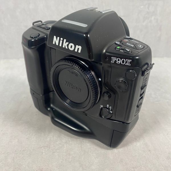 動作確認済み　NIKON　ニコン　カメラ一眼レフ ・フイルムカメラ　F９０X　MB-10 MF-26 ボディ　バッテリーセット　1102018_画像4