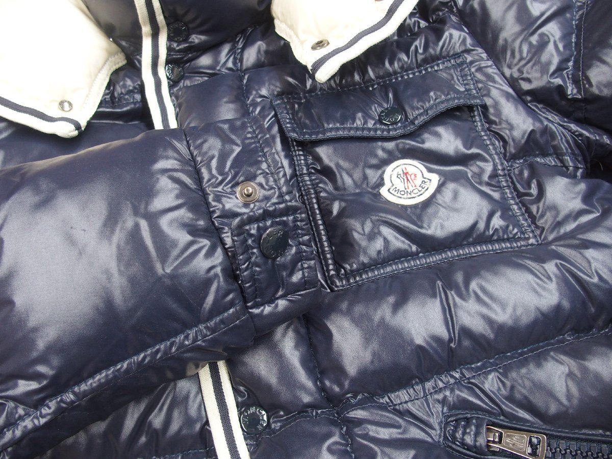 s001 Z09 真贋鑑定済み モンクレール MONCLER メンズ ダウンジャケット サイズ/4 ネイビー 紺 アウター_画像2