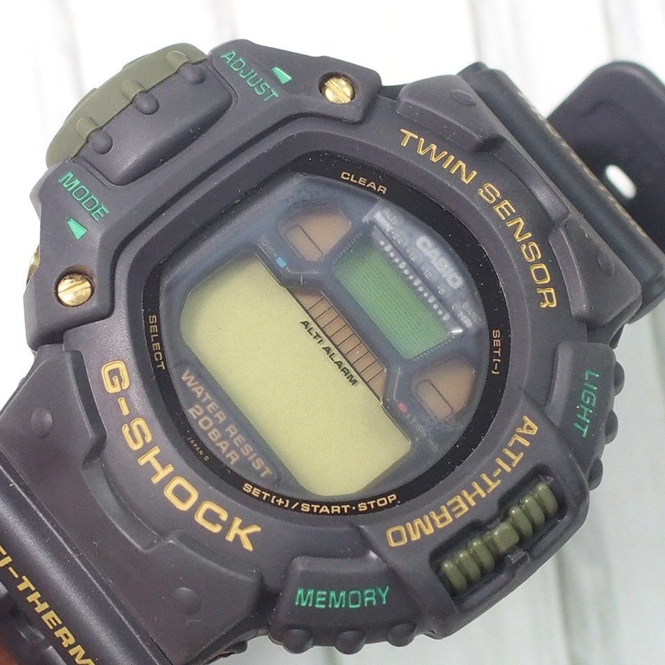 m002 D3 39 CASIO カシオ G-SHOCK Gショック DW-6700 ケース付き 電池切れ ジャンク メンズ 腕時計_画像1