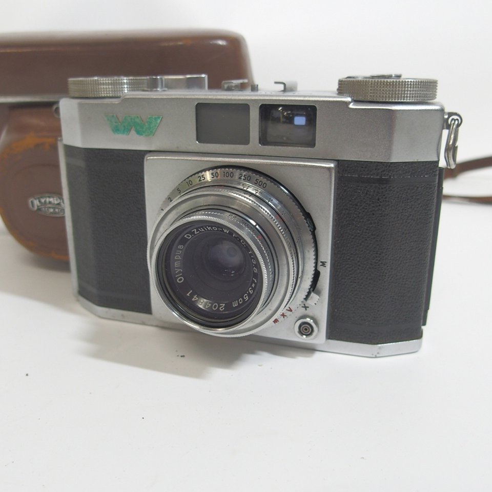 f002 Y3 2 ジャンク品 OLYMPUS WIDE フィルムカメラ オリンパス ワイド D.Zuiko-W F.C 1:3.5 f=3.5cm ケース付_画像1