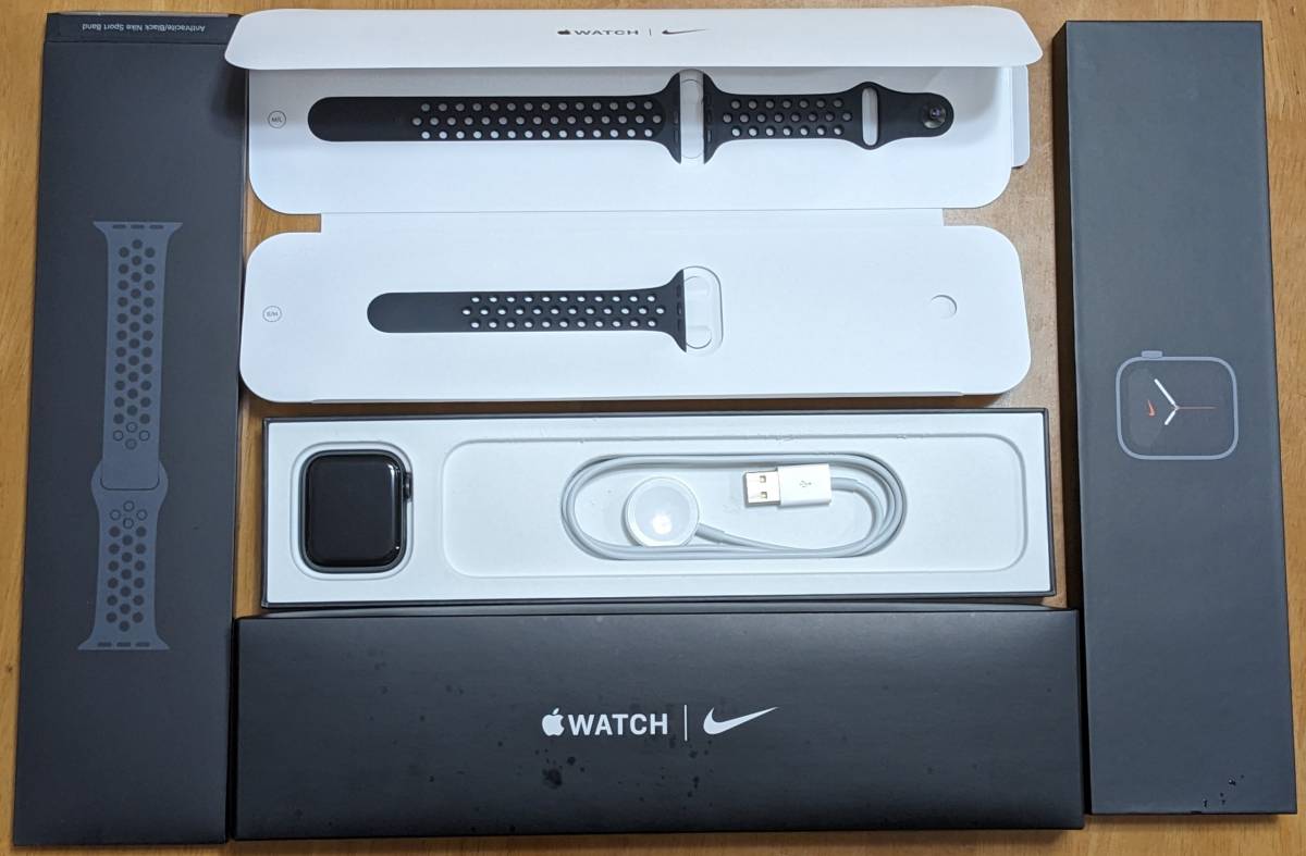 Apple Watch Nike SE GPSモデル 44mm-